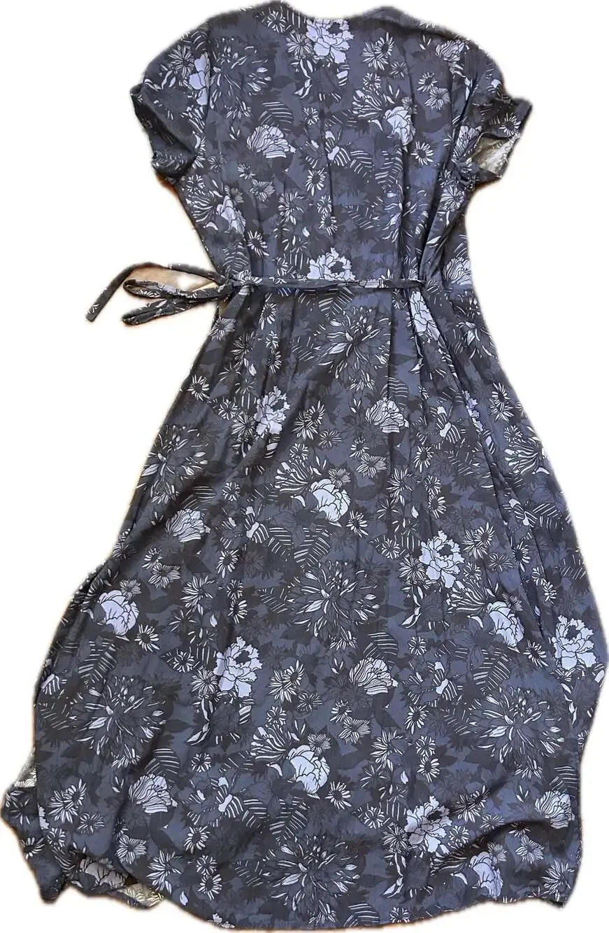 Marine Layer Emlyn Floral Wrap Midi Dress in Navy Blue size L NWOT - Picture 10 of 14